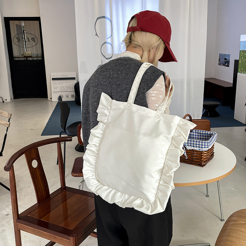 https://fulmo-img-server.com/oshikatsubag/dea8fc37-6a99-4c31-be59-07f15a9a36dd.jpg