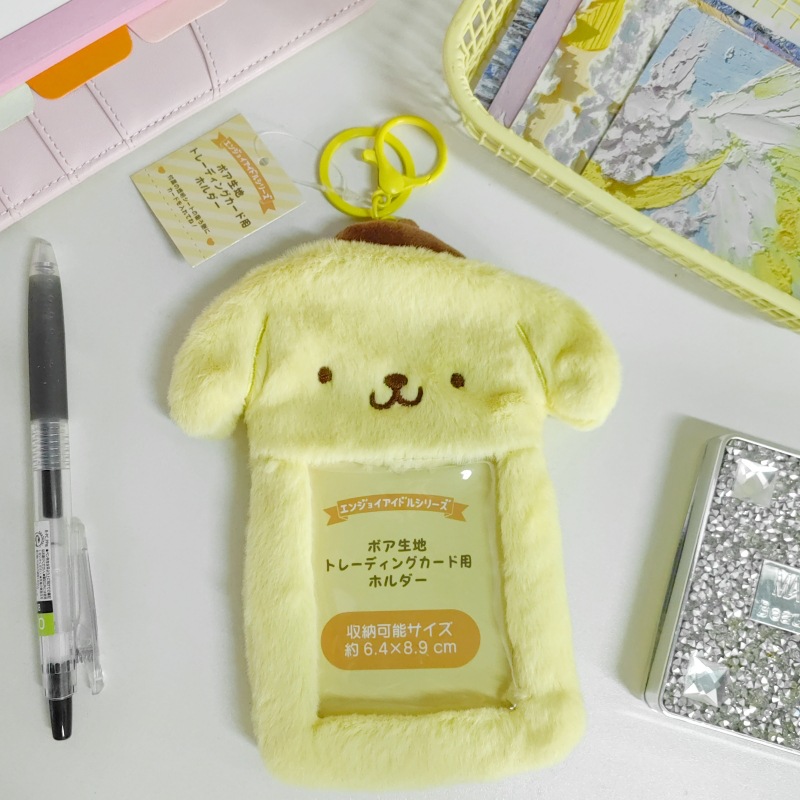推し活グッズ もふもふキャラクター付きトレカケース
