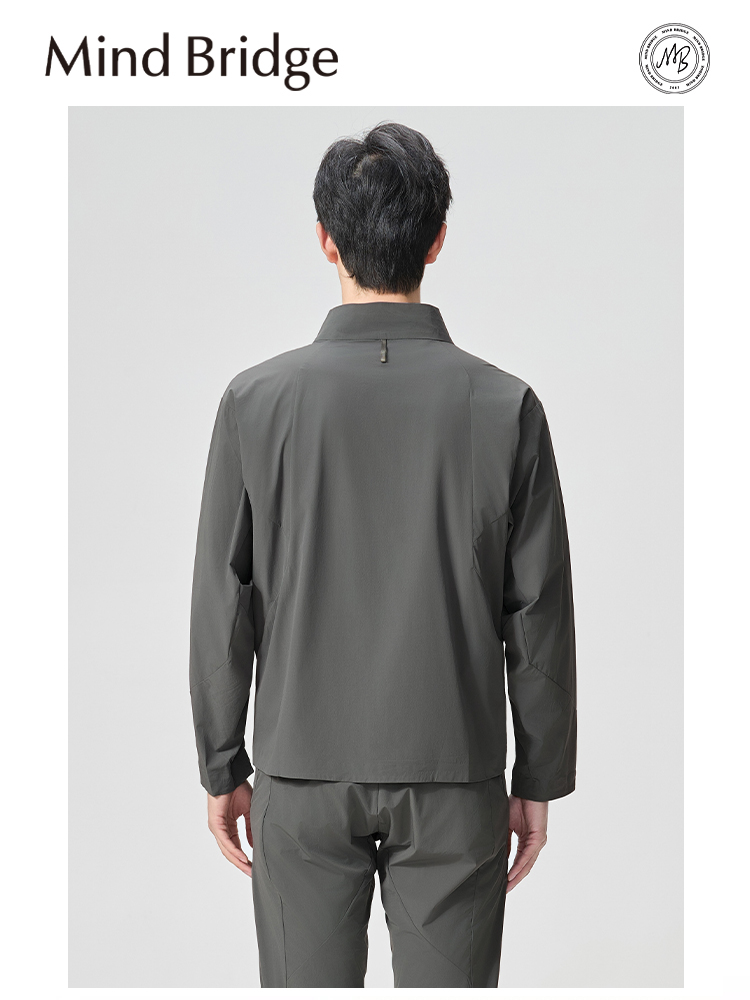 40 代 ファッション メンズ 洗練スタンドカラージャケット