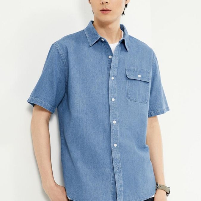 40 代 ファッション メンズ 洗練デニム半袖シャツ