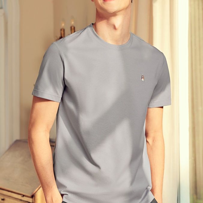 40 代 ファッション メンズ 洗練された大人の定番ワンポイントＴシャツ
