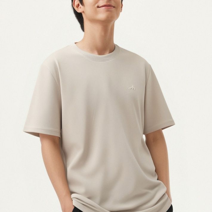 40 代 ファッション メンズ 洗練シンプル 大人の余裕Tシャツ