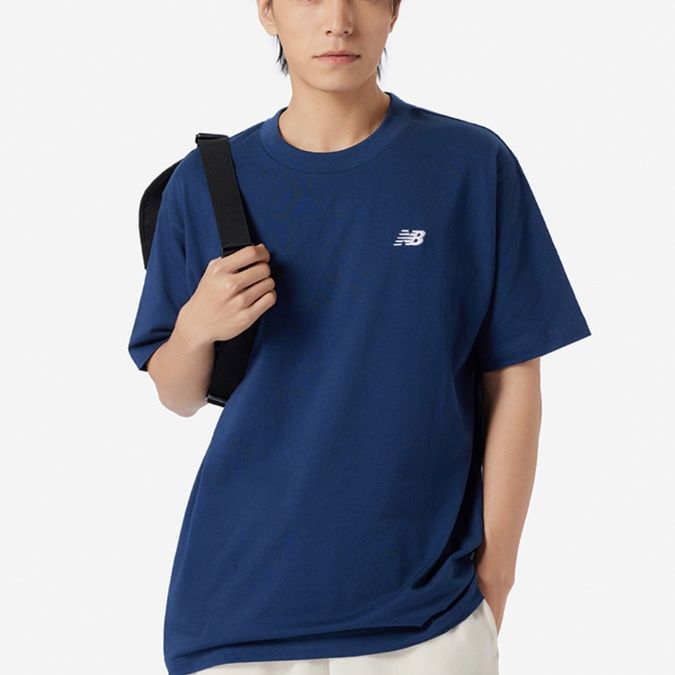 40 代 ファッション メンズ 洗練シンプル ワンポイントTシャツ