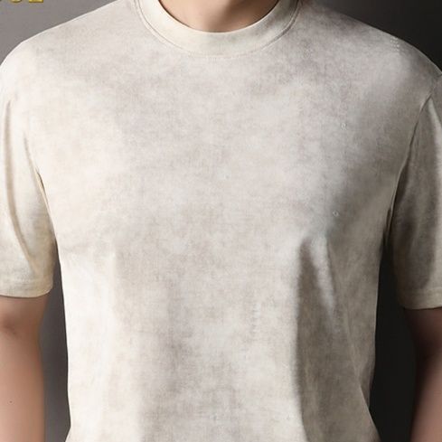 40 代 ファッション メンズ 大人の風格 ベロア調クルーネックTシャツ