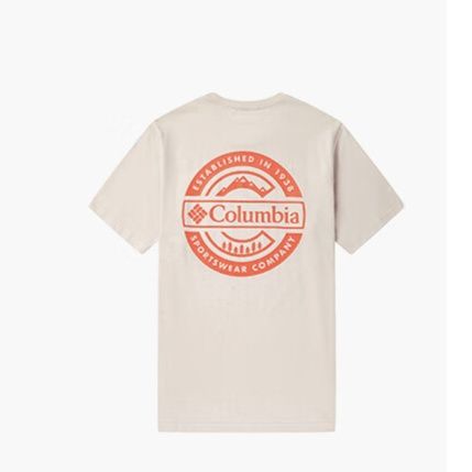 40 代 ファッション メンズ アウトドア感性 バックロゴ Tシャツ