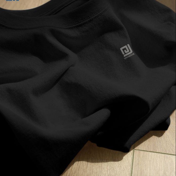 40 代 ファッション メンズ 洗練された基本デザイン四角ロゴTシャツ