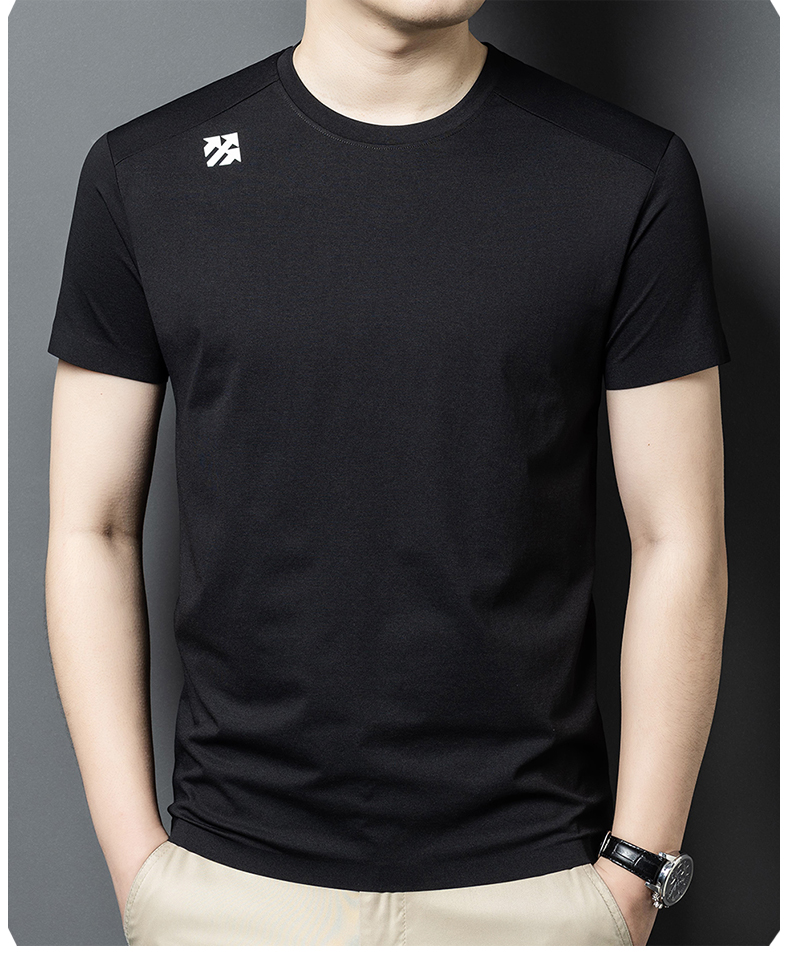 40 代 ファッション メンズ 洗練シルエット クルーネックTシャツ