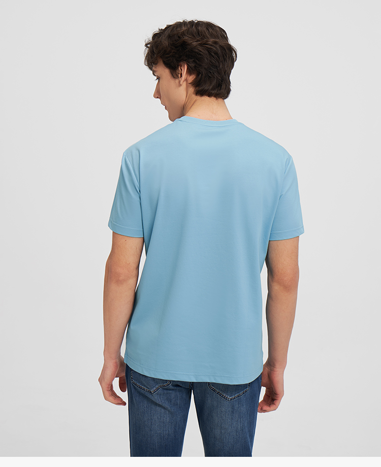 40 代 ファッション メンズ 洗練された大人の定番ワンポイントＴシャツ