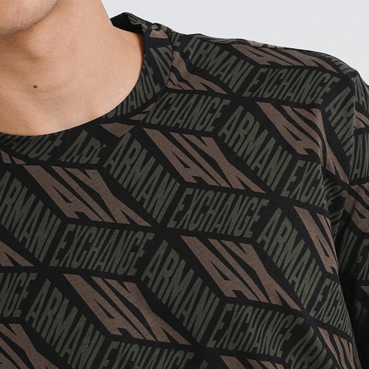 40 代 ファッション メンズ 立体幾何学模様 プレミアムTシャツ