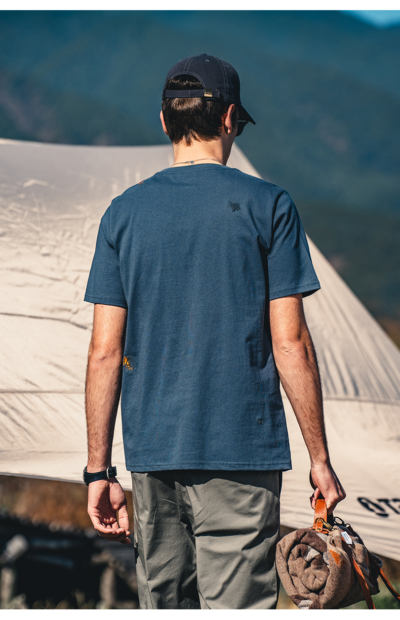 40 代 ファッション メンズ 洗練ワンポイント丸首半袖Tシャツ