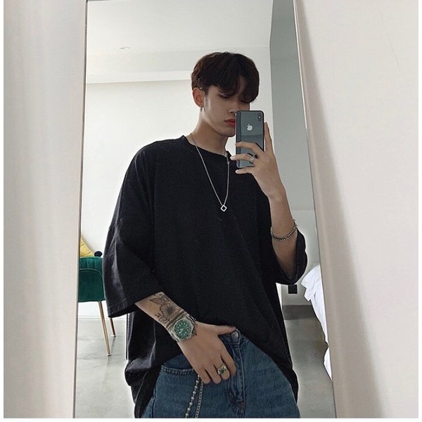 40 代 ファッション メンズ ゆったりシルエット 大人の黒Tシャツ