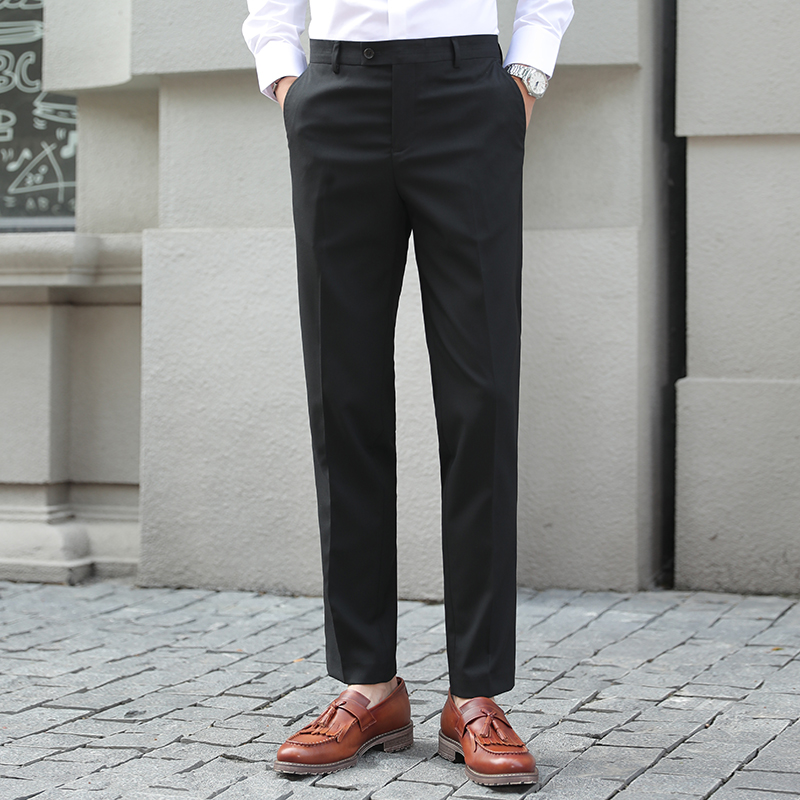 40 代 ファッション メンズ 究極の定番スラックス