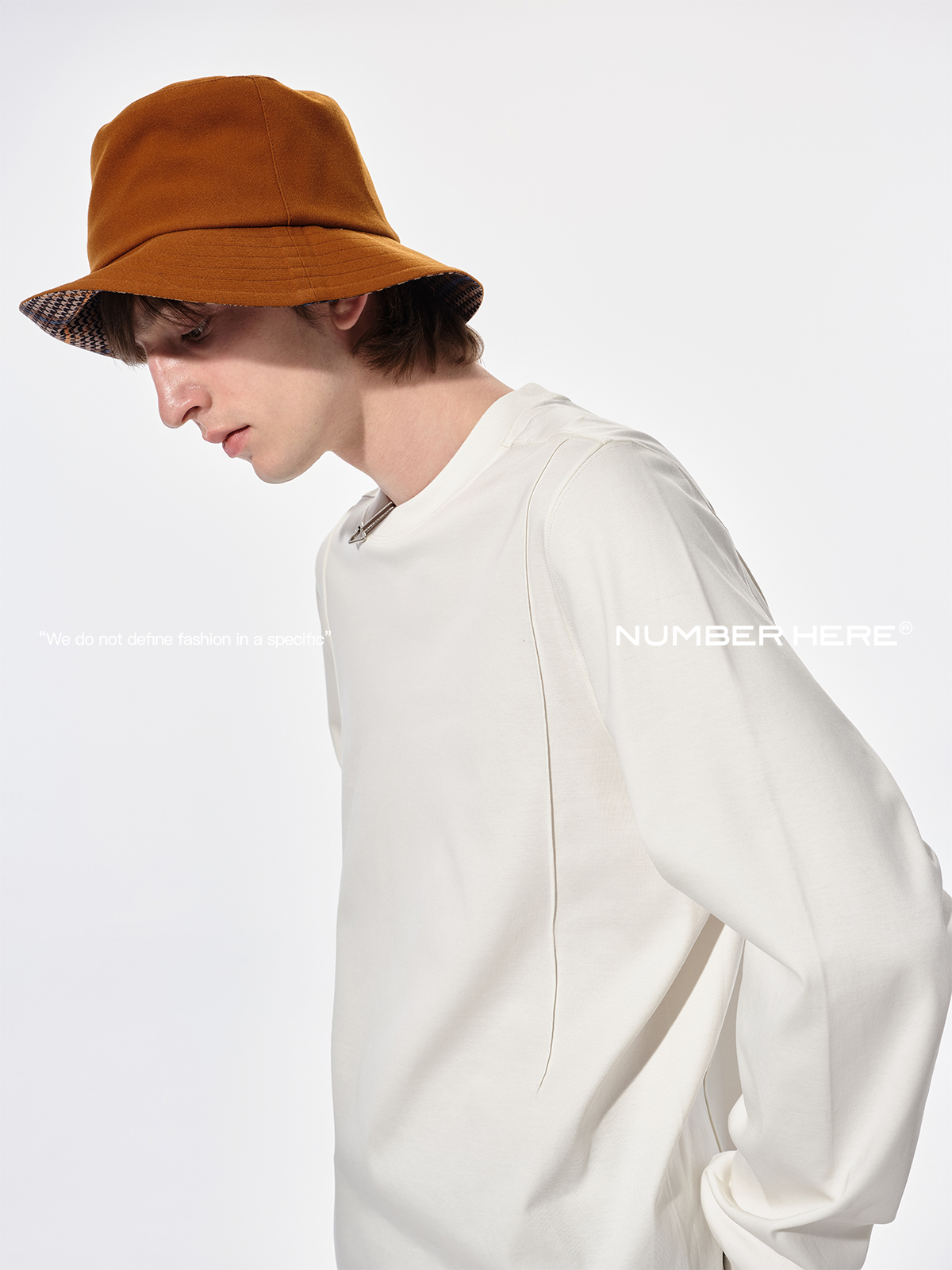 40 代 ファッション メンズ 洗練シンプル 立体縫製長袖Tシャツ