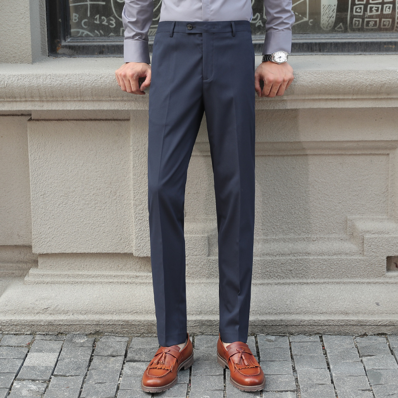 40 代 ファッション メンズ 究極の定番スラックス