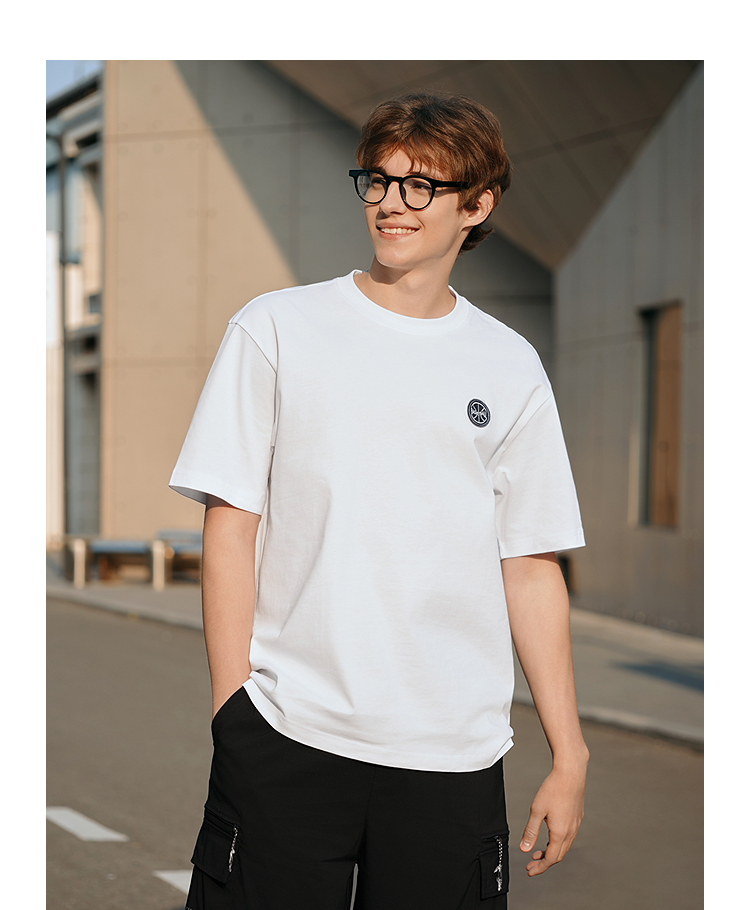 40 代 ファッション メンズ 都会的バスケットモチーフ ゆったりTシャツ