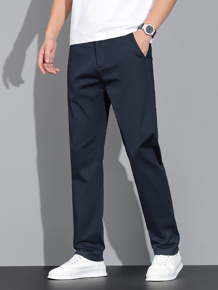40 代 ファッション メンズ 洗練シルエット ストレートパンツ