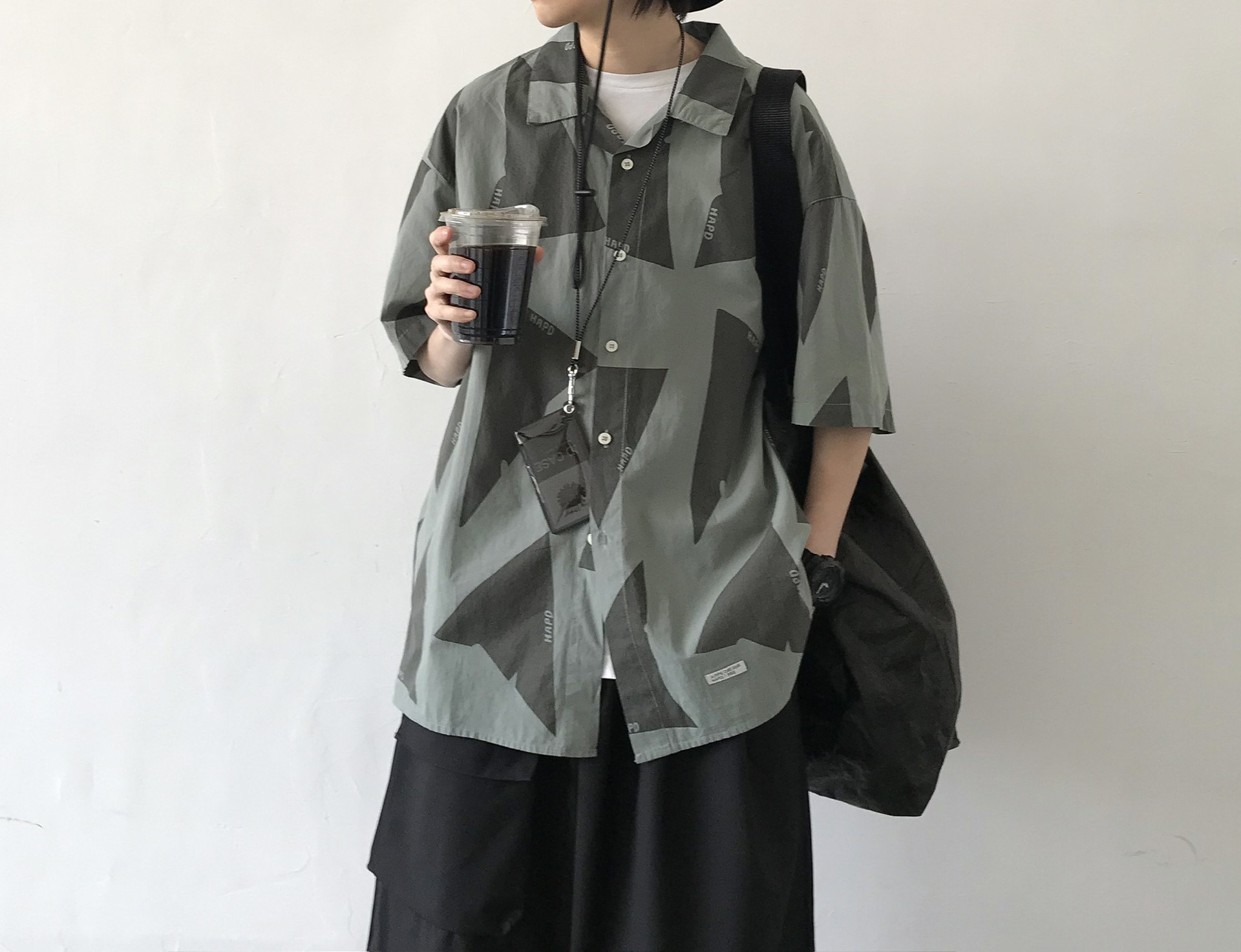 40 代 ファッション メンズ 2025春夏 メンズ幾何学模様プリント半袖シャツ