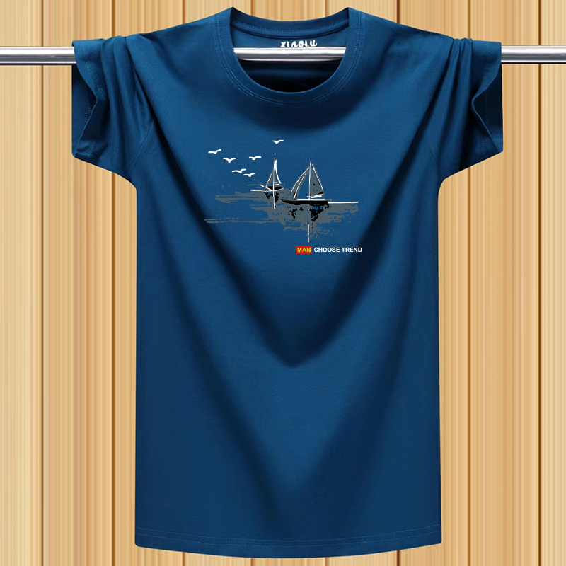 40 代 ファッション メンズ 山岳シルエット ロゴ入り半袖Tシャツ