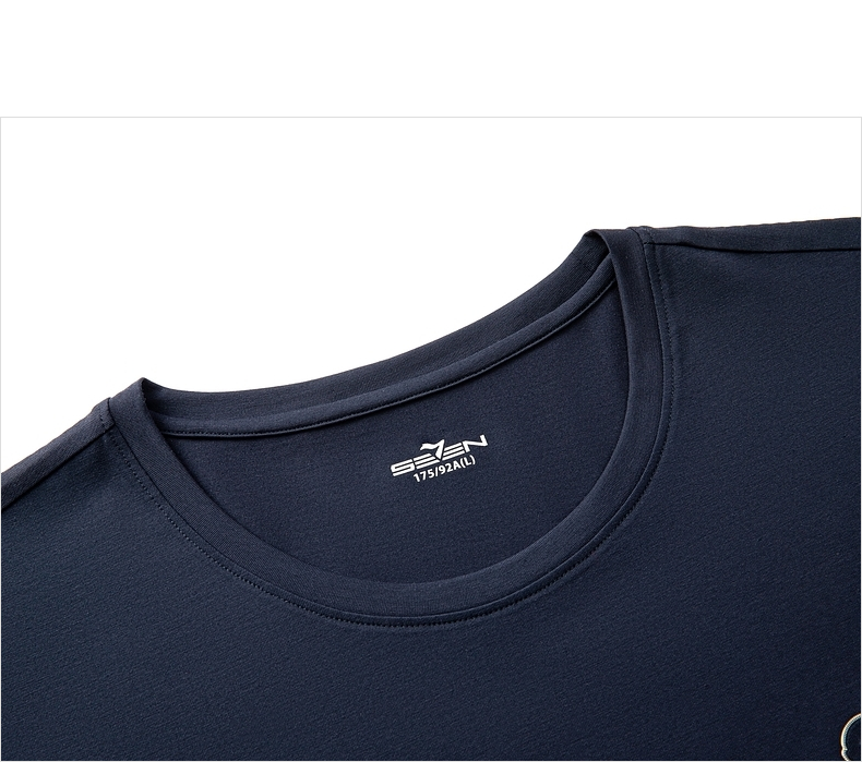 40 代 ファッション メンズ 洗練シンプル クルーネックTシャツ