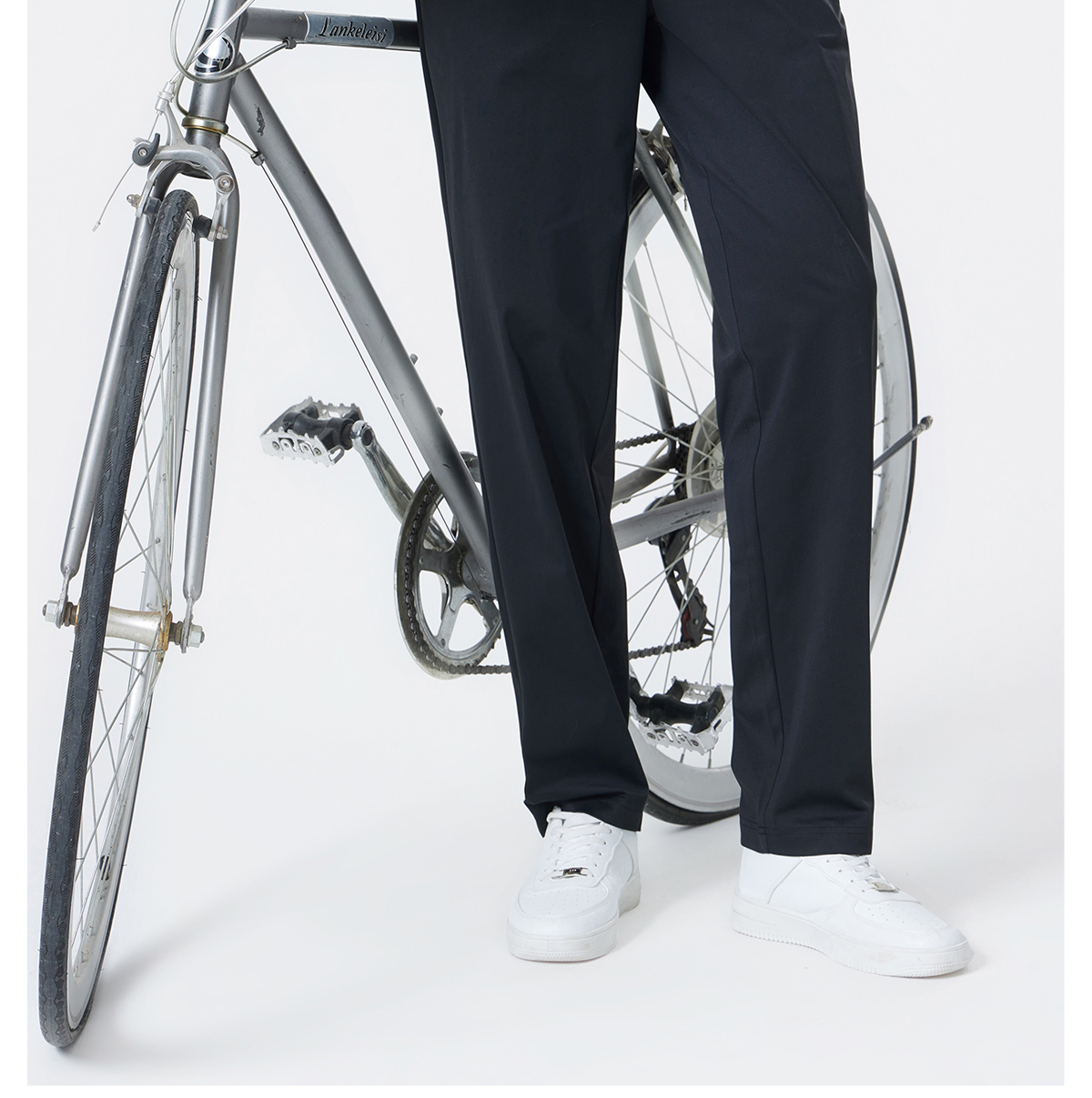 40 代 ファッション メンズ しなやか動きやすいストレッチパンツ