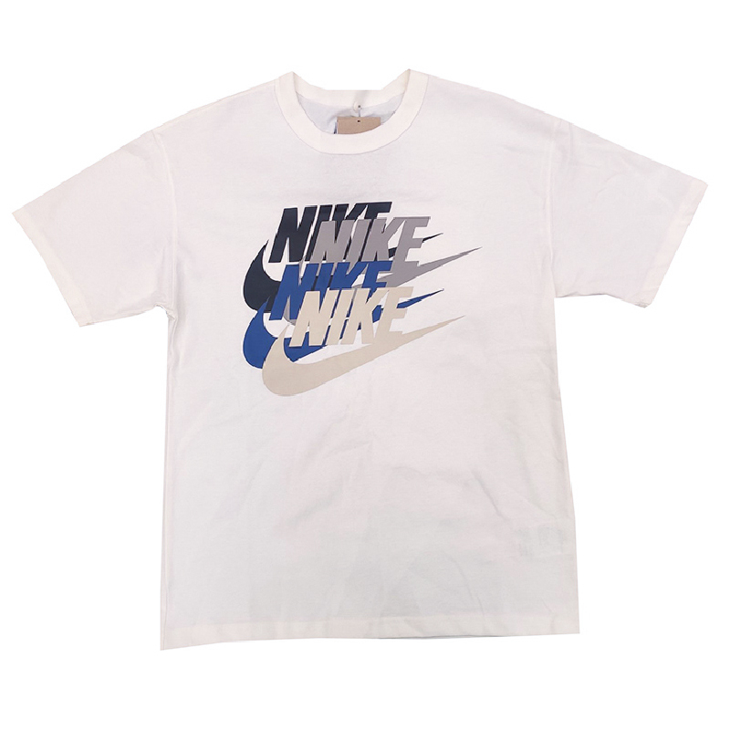 40 代 ファッション メンズ 重ね文字デザイン スポーティ Tシャツ