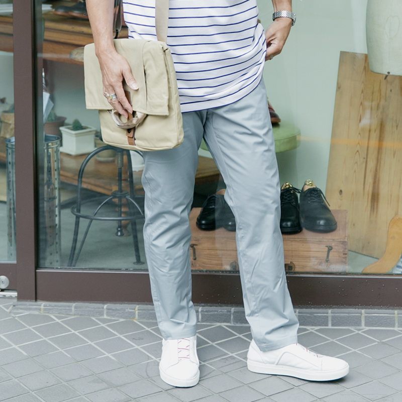 40 代 ファッション メンズ 大人のリラックステーパードパンツ
