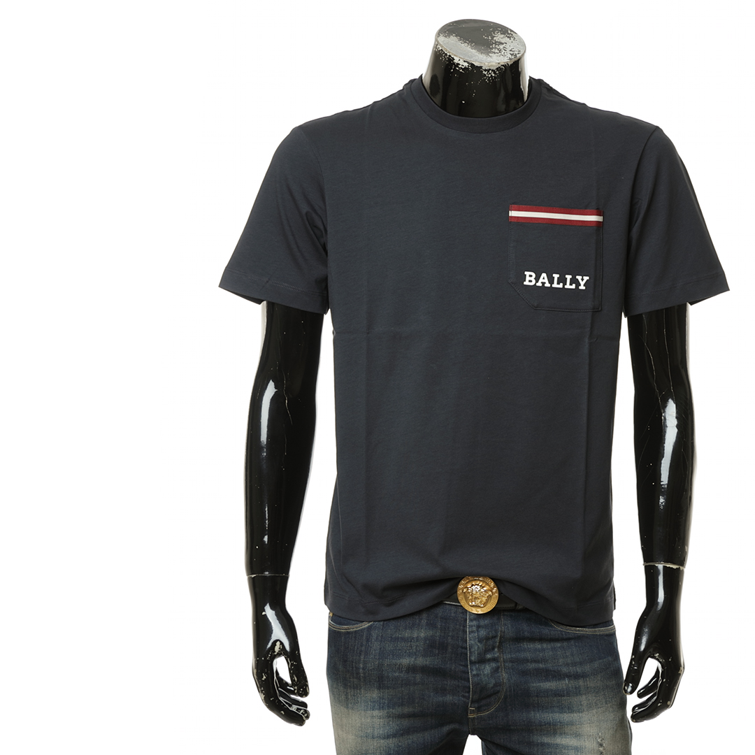 40 代 ファッション メンズ 洗練ポケット付き紳士Tシャツ