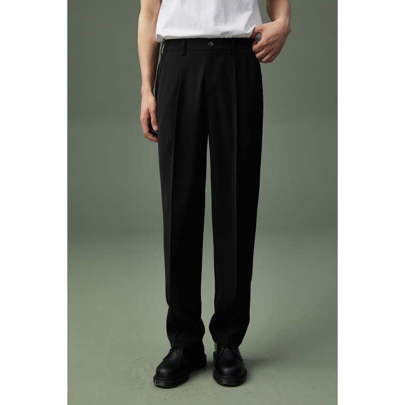 40 代 ファッション メンズ 洗練ワイドシルエットスラックス