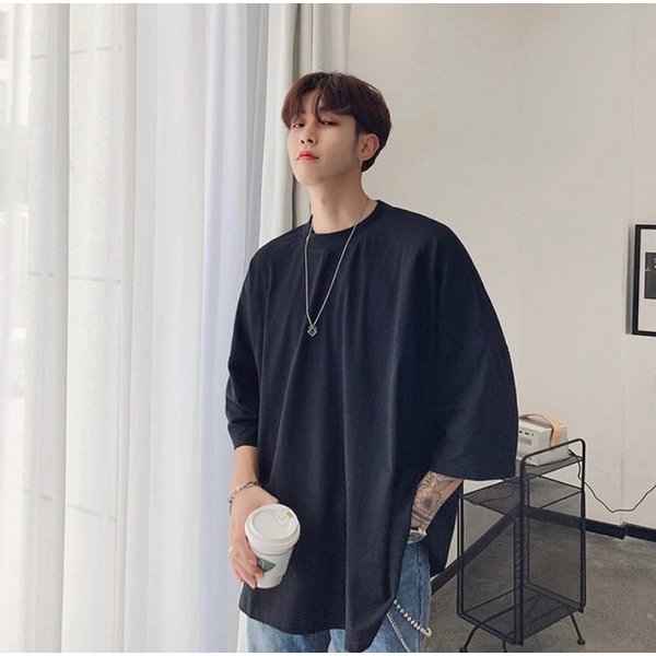 40 代 ファッション メンズ ゆったりシルエット 大人の黒Tシャツ