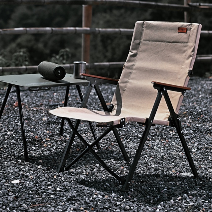 https://fulmo-img-server.com/outdoor-chair-lab/1741322513748_175yb1aa_g2uku7ff.jpeg