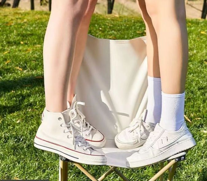 https://fulmo-img-server.com/outdoor-chair-lab/1787716784718_e6r7obby_rv7grrvt.jpeg