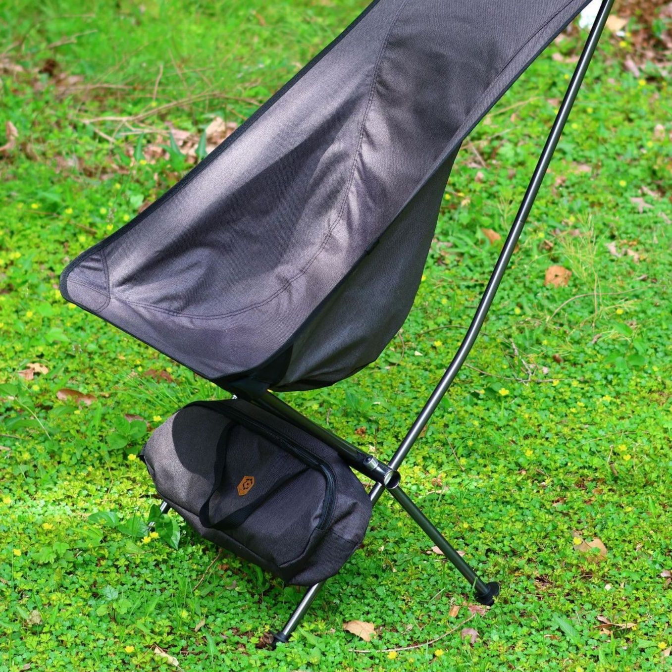https://fulmo-img-server.com/outdoor-chair-lab/1791004684112_s4heq50e_azvceyqb.jpeg