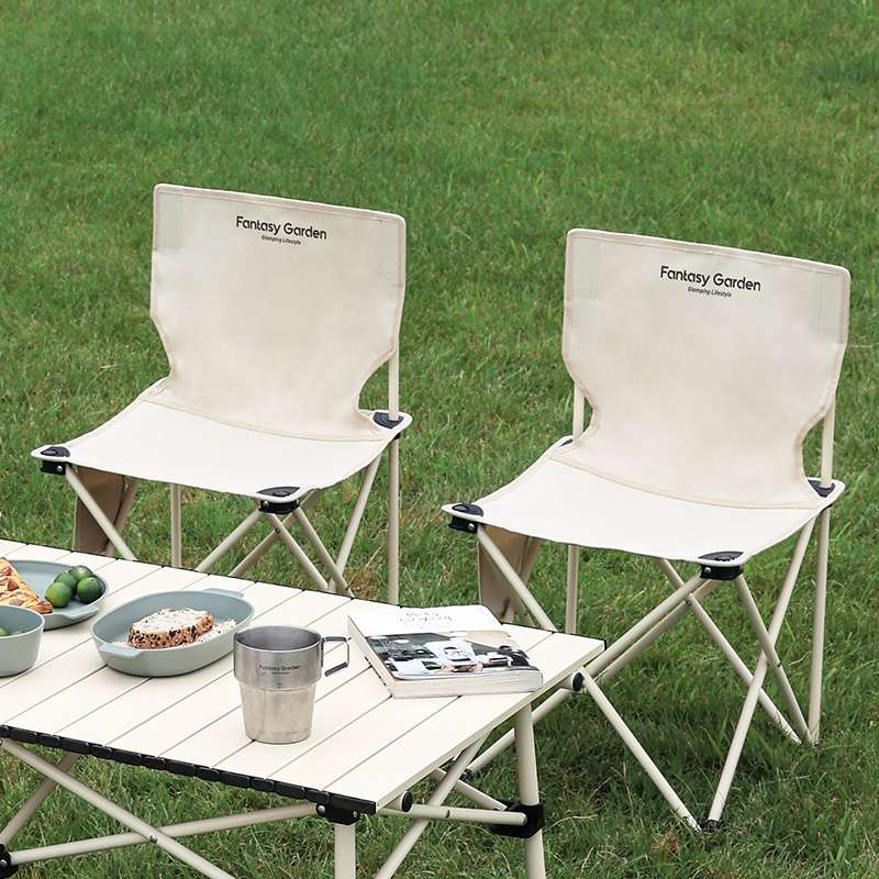 https://fulmo-img-server.com/outdoor-chair-lab/2f6713f20f954de9927277be943c697b.jepg