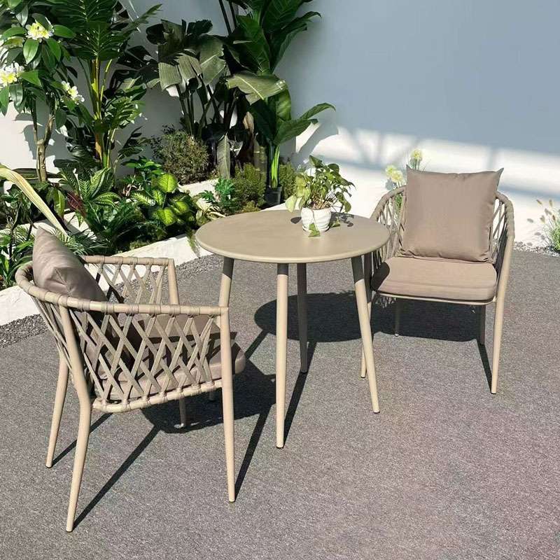 https://fulmo-img-server.com/outdoor-chair-lab/4c30bc47b31047ef8986368aa435230c.jepg