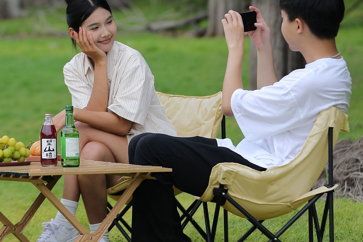 https://fulmo-img-server.com/outdoor-chair-lab/938a728f-ff09-42be-8bab-8eb550e6f41e.jpg