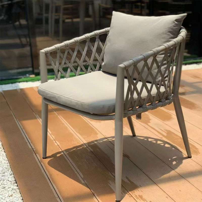 https://fulmo-img-server.com/outdoor-chair-lab/984953f8226a401c834bdfeb90c09a01.jepg