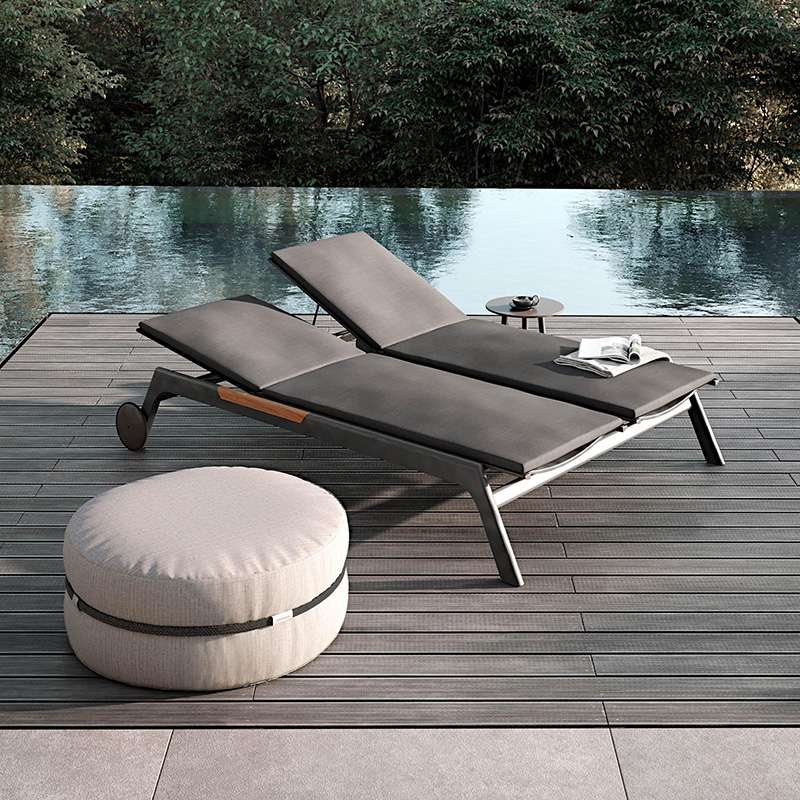 https://fulmo-img-server.com/outdoor-chair-lab/f24ea68c9e714e2aa0cd98f0750d26f7.jepg