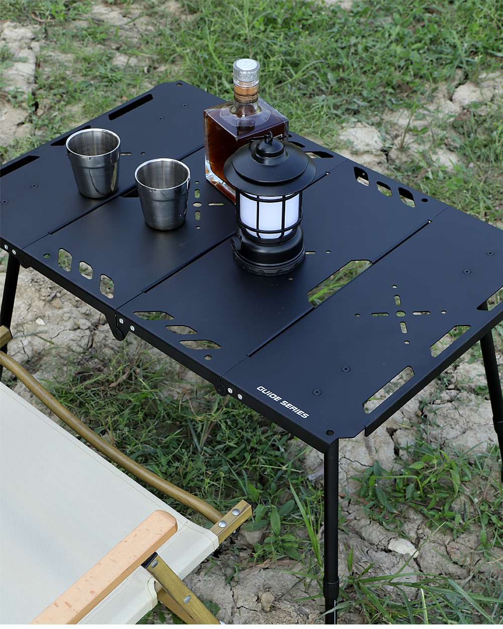 https://fulmo-img-server.com/outdoor-table-lab/0ac739d450554e8f8ab195831bea5814.jepg