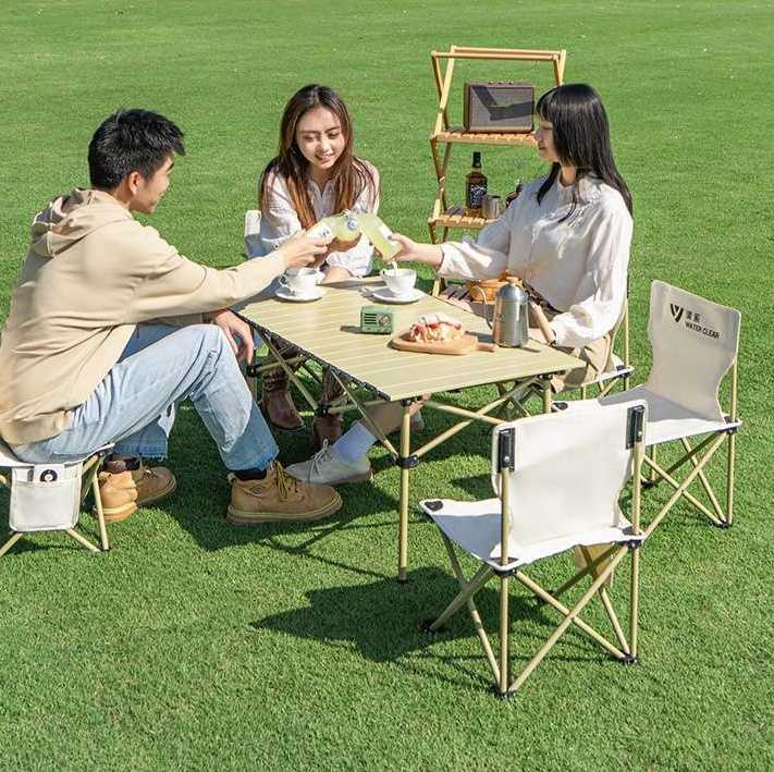 キャンプのメインテーブルで食事時間がもっと豊かになる！おすすめ5選