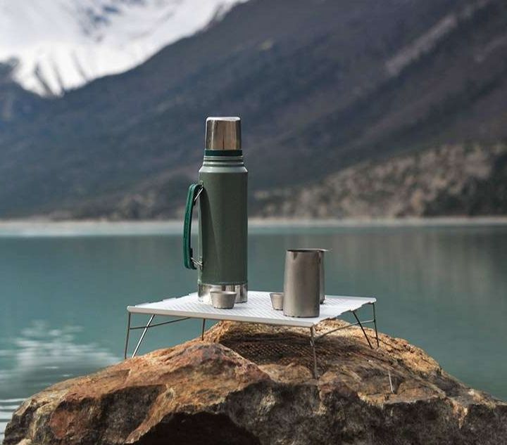 折り畳み式 極薄アウトドアテーブル