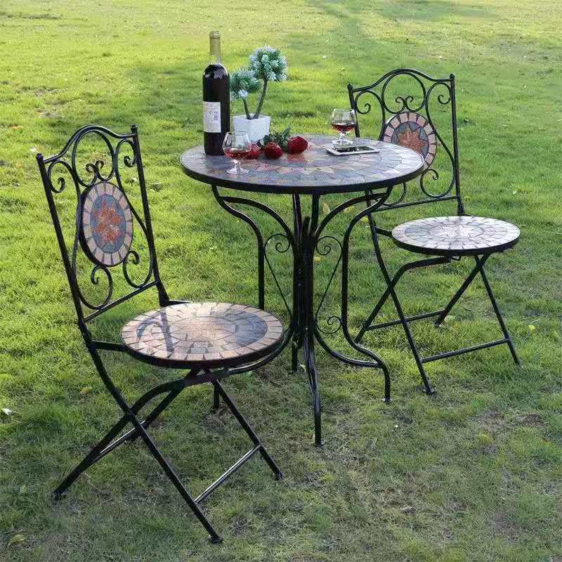 https://fulmo-img-server.com/outdoor-table-lab/38507fc4-8199-4dbf-83b2-922afa81517a.jpg