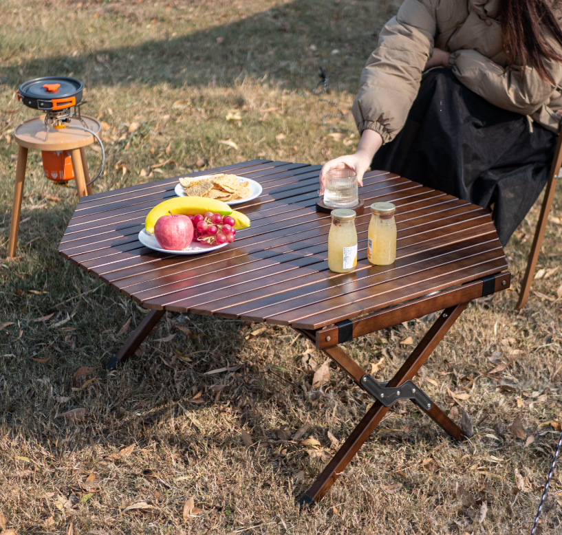https://fulmo-img-server.com/outdoor-table-lab/55de28e4-1d45-46c2-b1ed-00fe8179d309.jpg