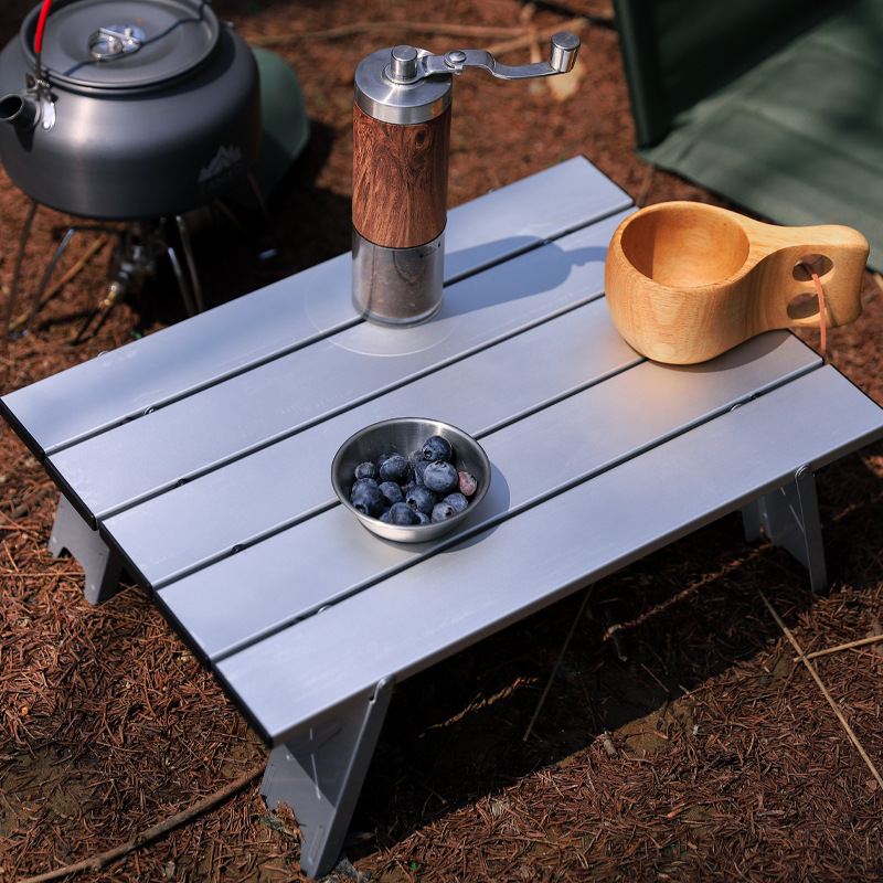 https://fulmo-img-server.com/outdoor-table-lab/82a2e438-0e64-494b-b3b2-8adcc838ce6d.jpg