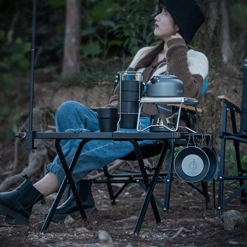 アウトドアテーブル 折りたたみ式軽量アルミ製ソロキャンプテーブル