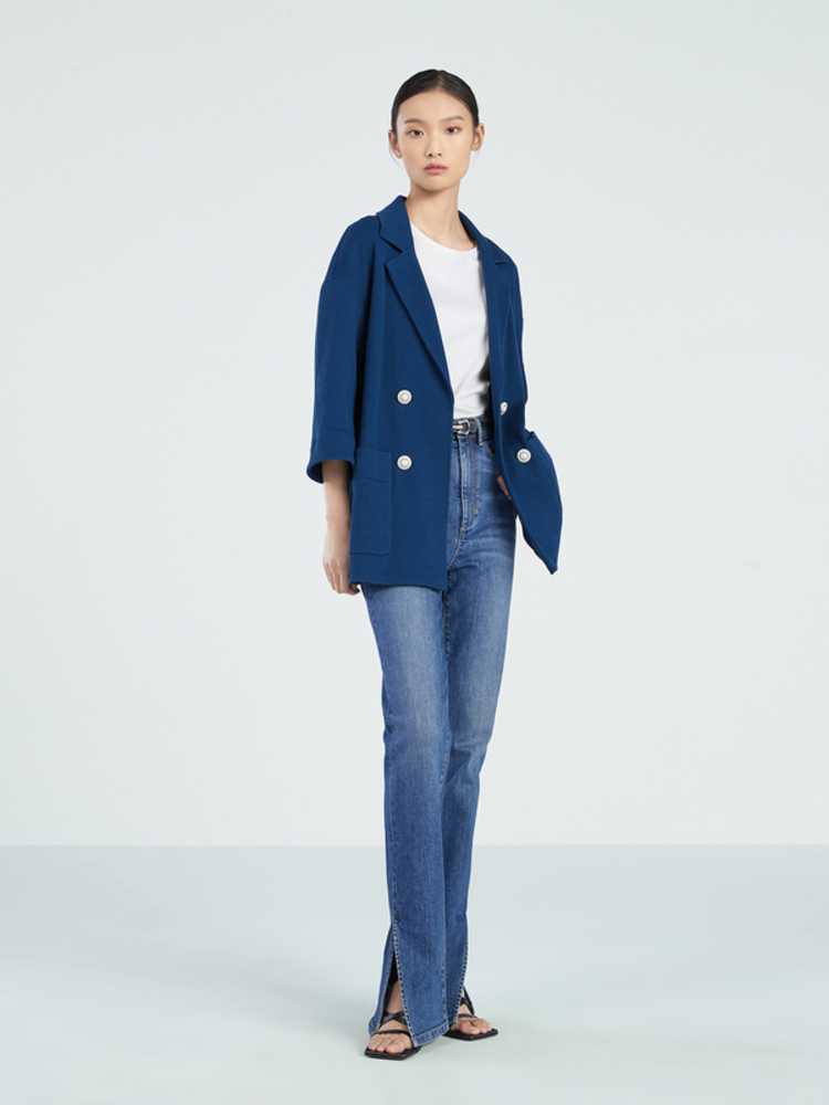 紺の上着で叶える大人の品格おすすめ5選