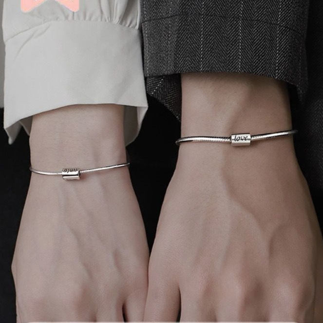 永遠の愛を刻む細身チェーンペアブレスレット