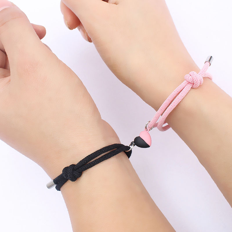 ペアブレスレット 繋がり合う磁石ハート編み込み絆ブレスレット