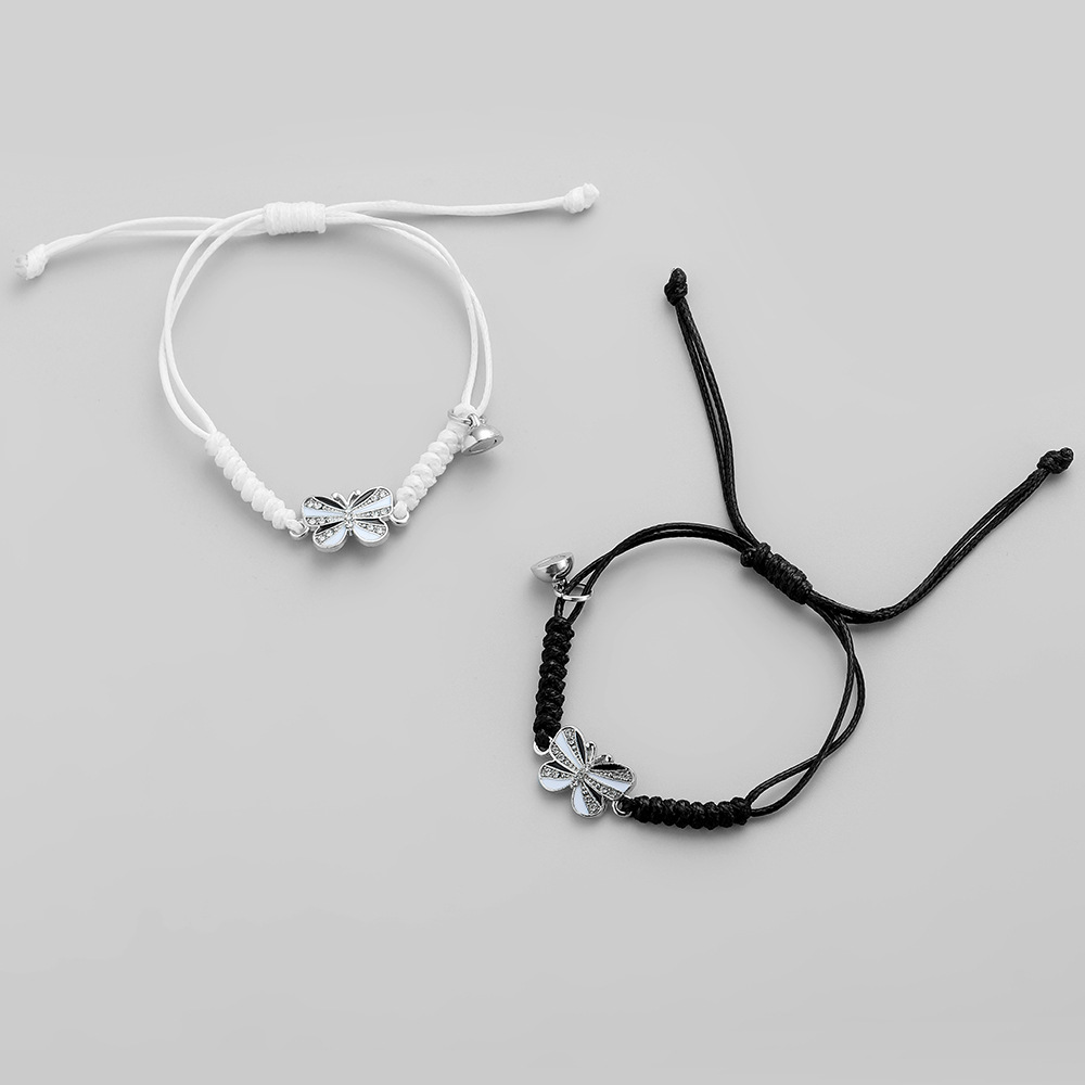 https://fulmo-img-server.com/pairheart/14dcfac5-92fd-42c0-b0a5-f63e6ad55cf7.jpg