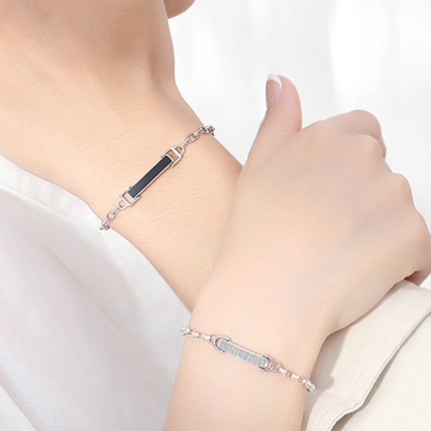 ブレスレットペア 想いを刻む絆のリストバンド