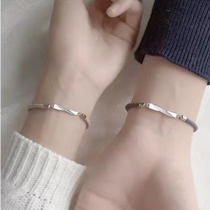 ペアブレスレット ねじれ結び シルバーバー